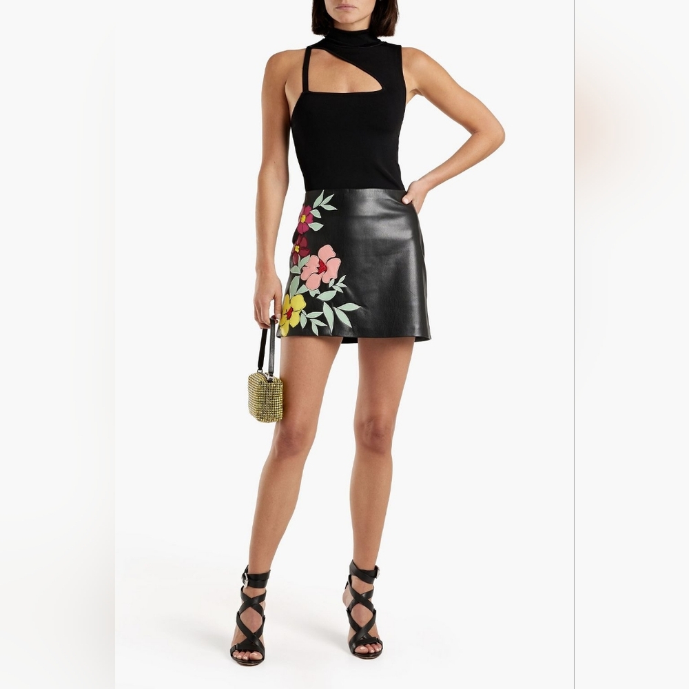 Alice and Olivia Riley Floral Appliqué Faux Leather Mini Skirt Sz 4